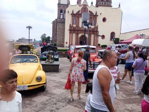 Exhibición de Carros Antiguos Amealco